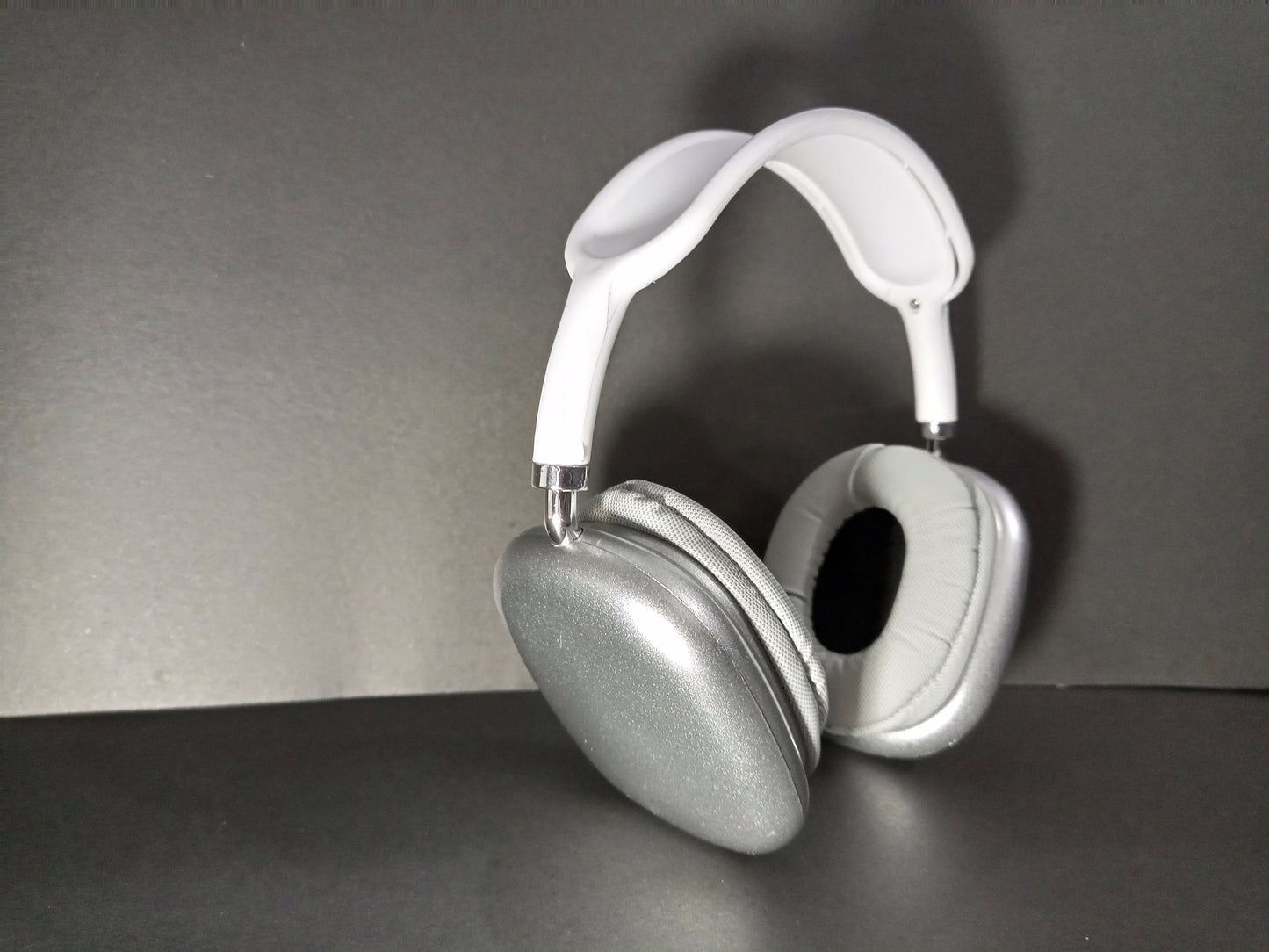 P9 Wireless Bluetooth Headphone
